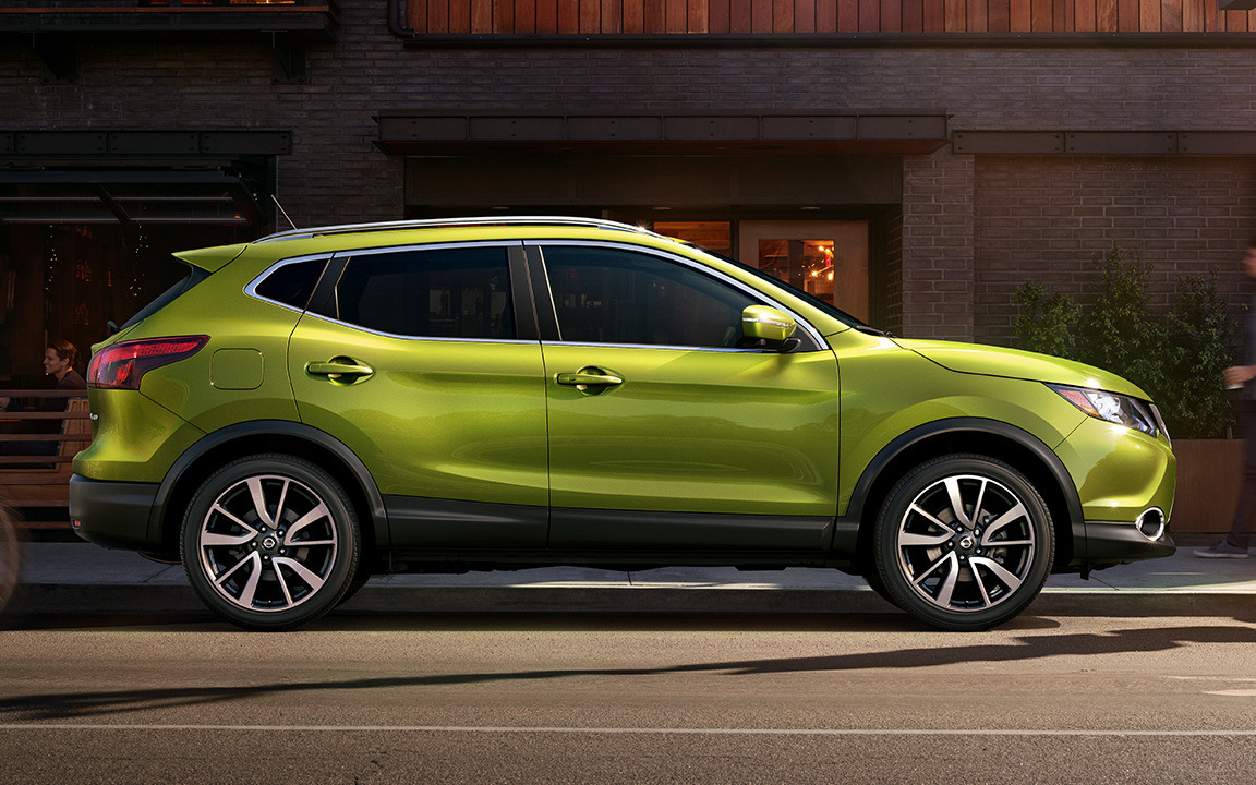 Comparison - Hyundai Kona Electric Premium SE 2021 - vs - Nissan Rogue ...